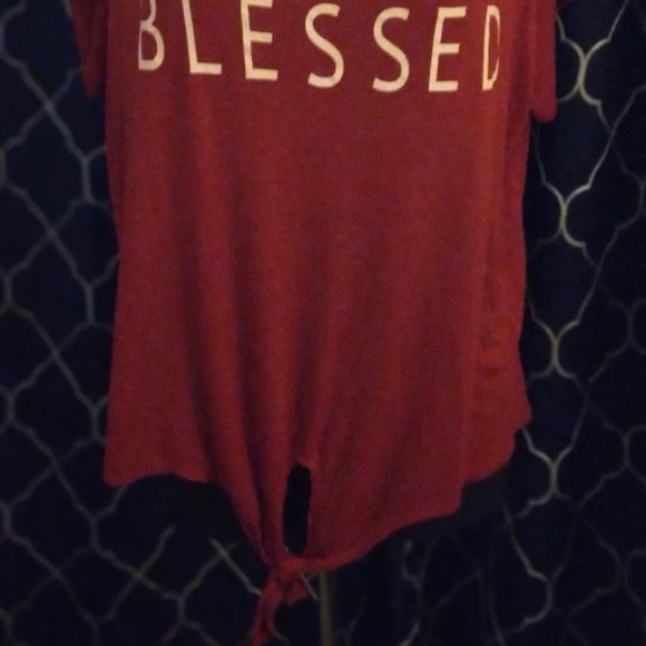 Short Sleeve Top - Picture 2 of 2